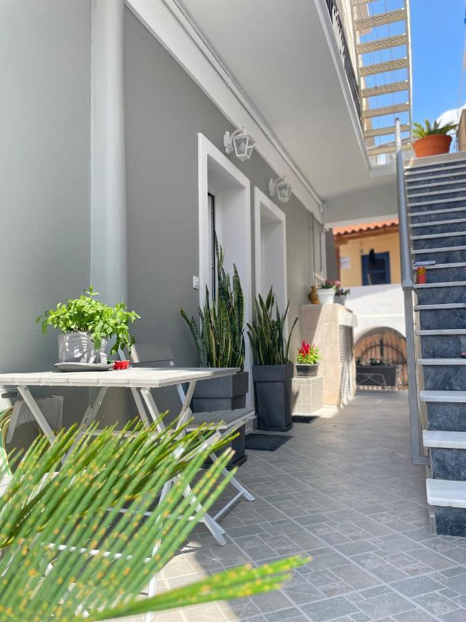 Aiginetan Apartments Aegina Екстериор снимка