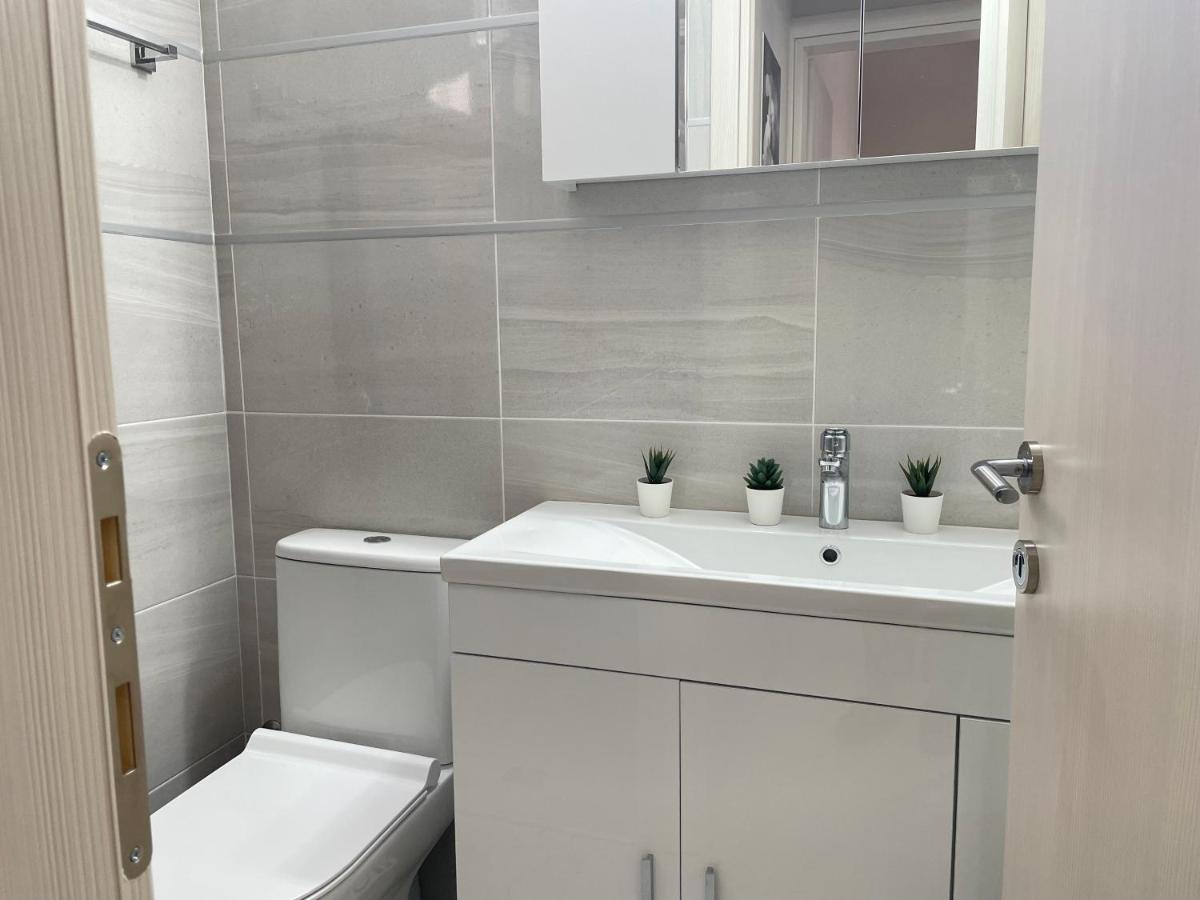 Aiginetan Apartments Aegina Екстериор снимка