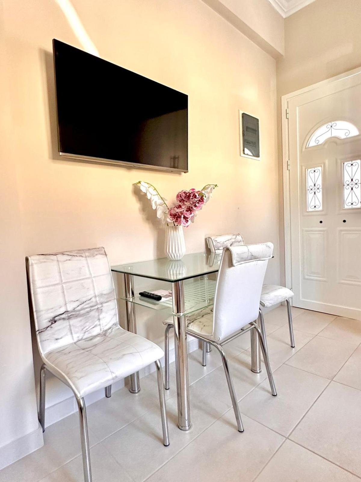 Aiginetan Apartments Aegina Екстериор снимка