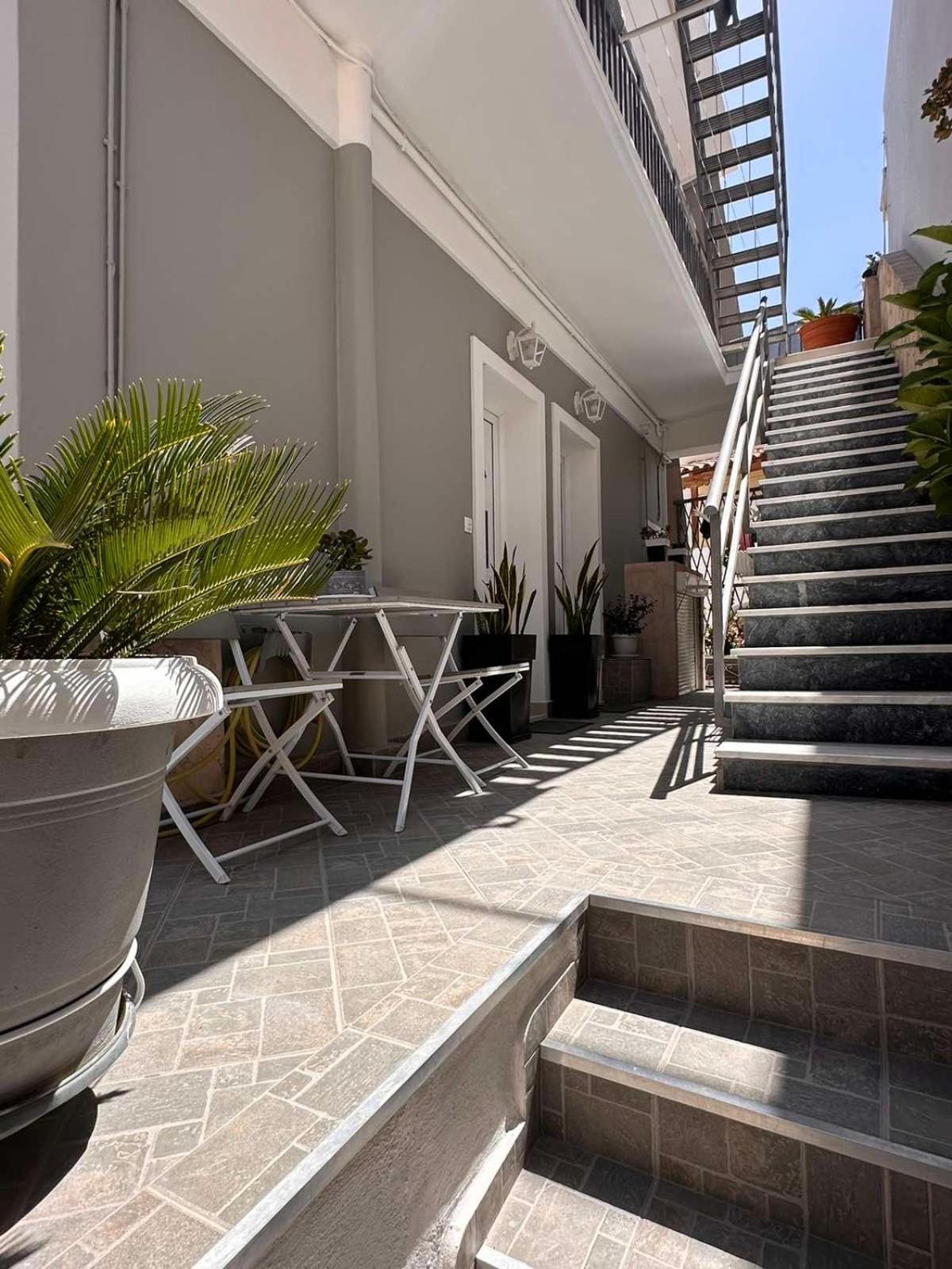Aiginetan Apartments Aegina Екстериор снимка